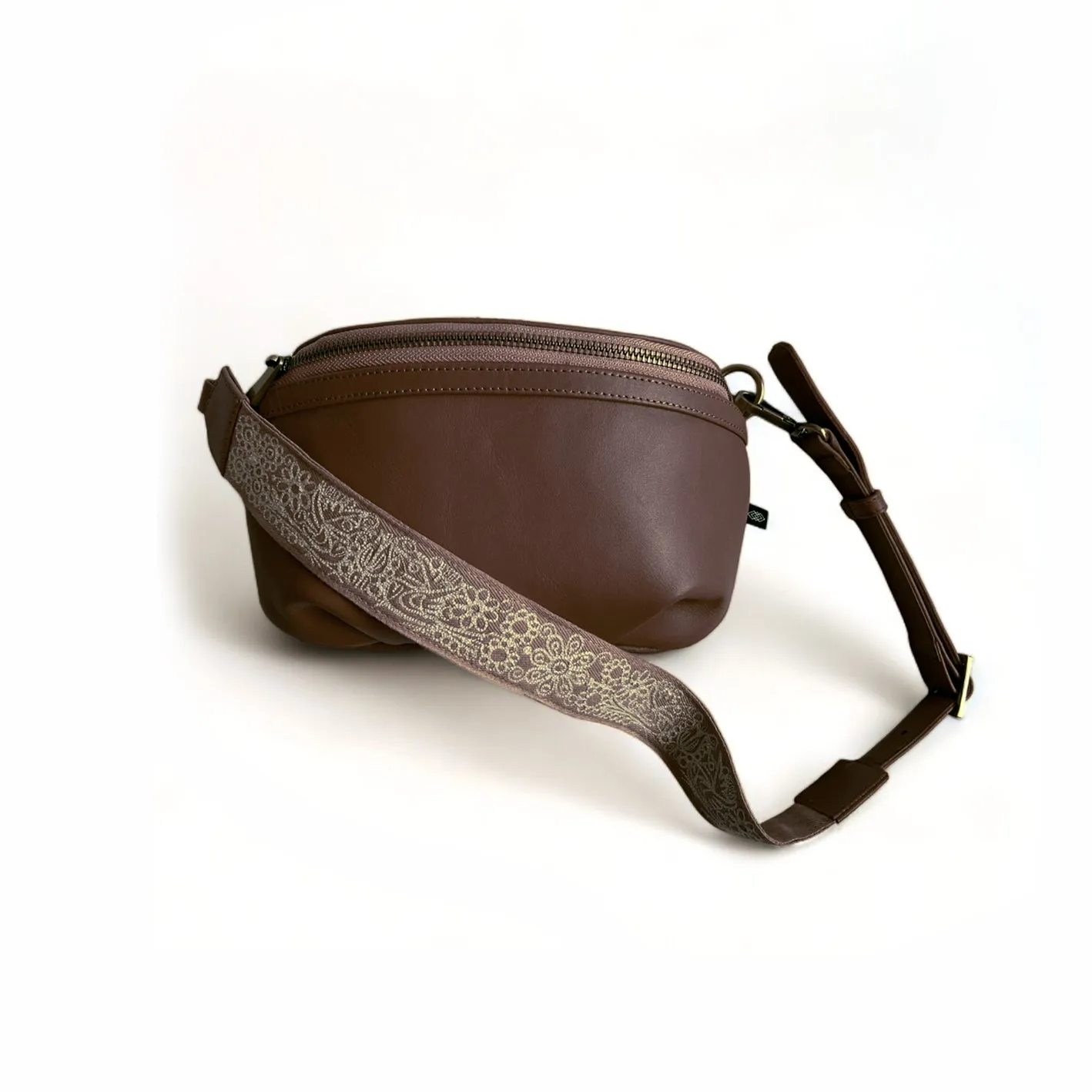 AGUSTINA - CESAR FANNY PACK
