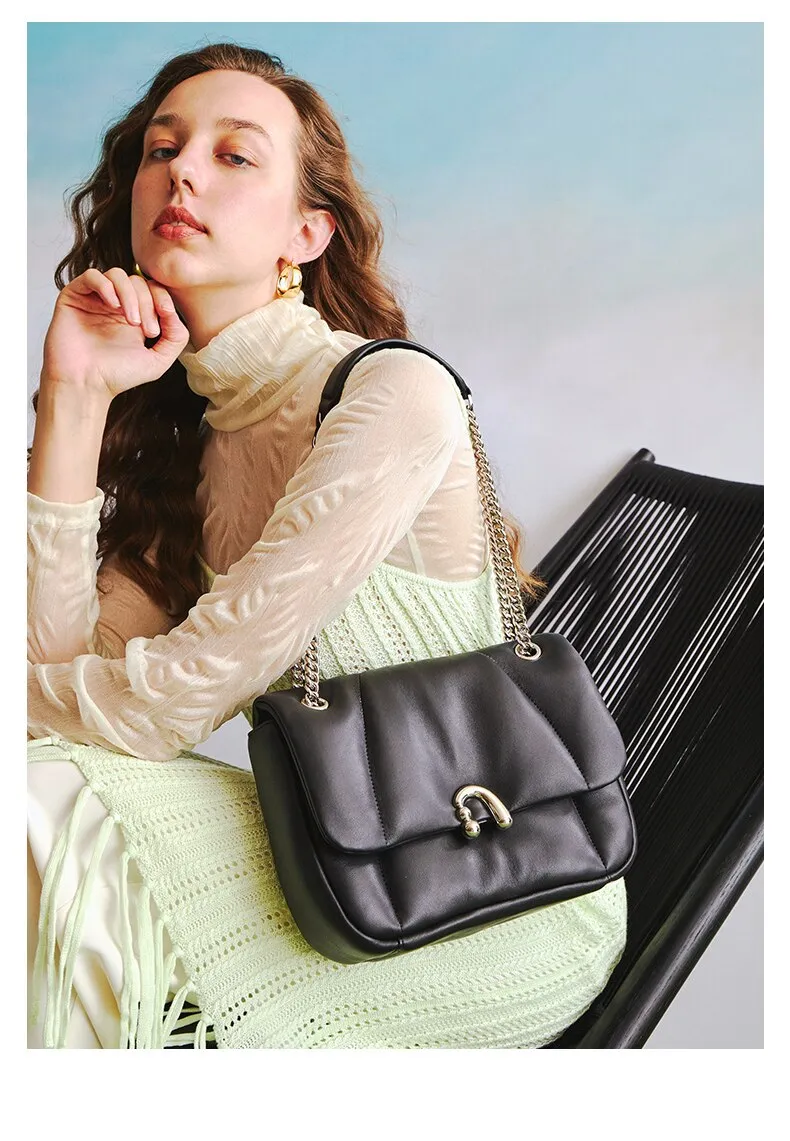 Alpha Chain Women's Chic Bag