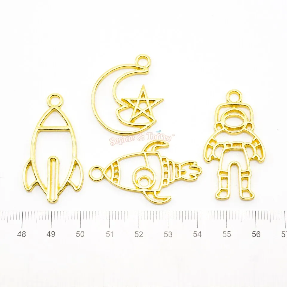 Astronaut Space Theme Open Bezel Charms (4 pieces)