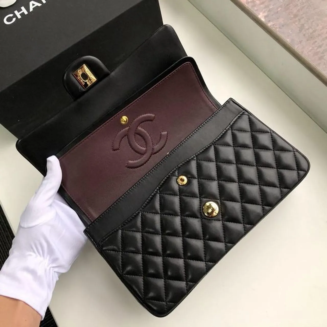 CHL Classic Handbag Gold Toned Hardware Black For Women, Women&#8217;s Bags, Shoulder And Crossbody Bags 10.2in/26cm A01112