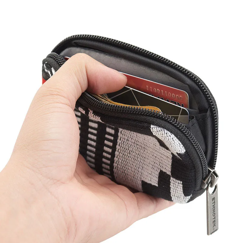 Coyopa Pouch