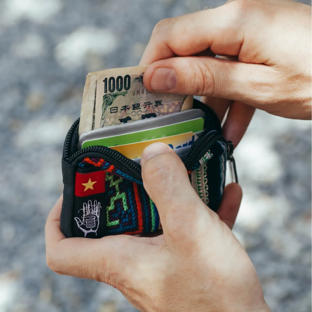 Coyopa Pouch