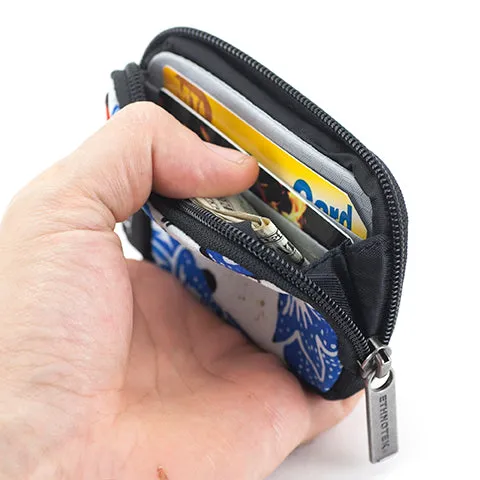 Coyopa Pouch