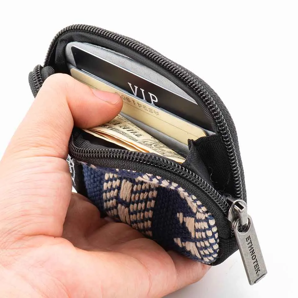 Coyopa Pouch